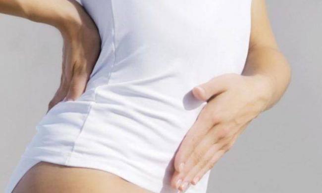 Boli-v-zhivote-ili-vnizu-poyasnitsy-e1499413494464.jpg