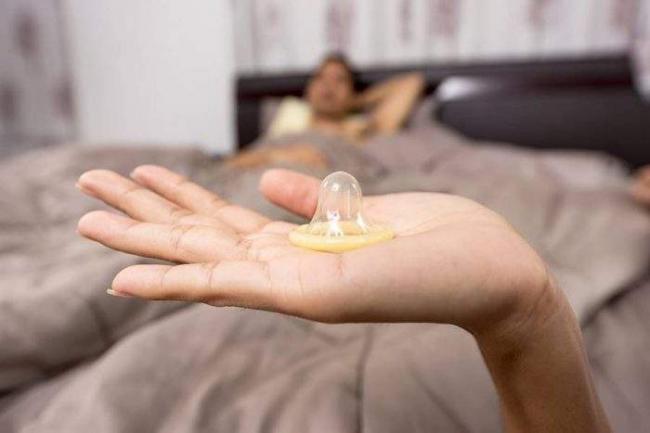 sexe-preservatiu-durex.jpg